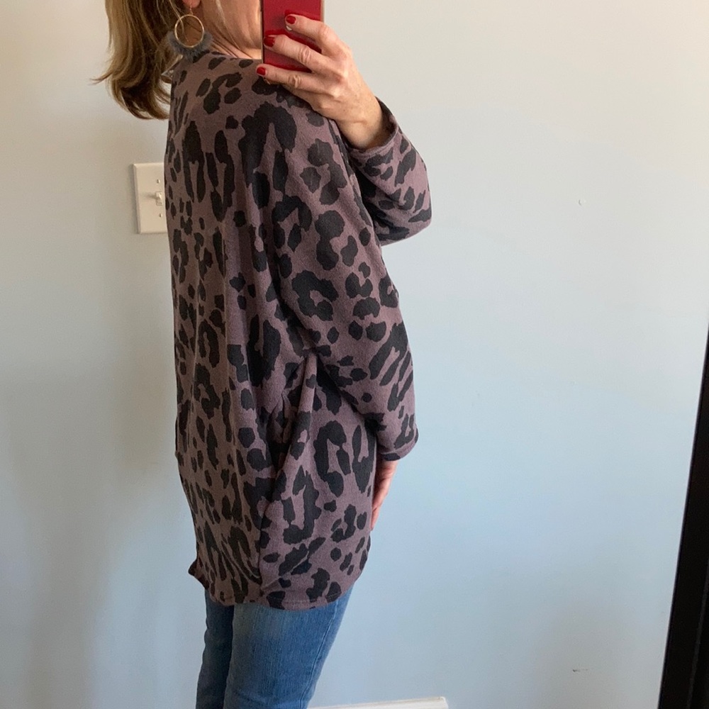 Leopard Print Open Cardigan - Picture 7 of 9